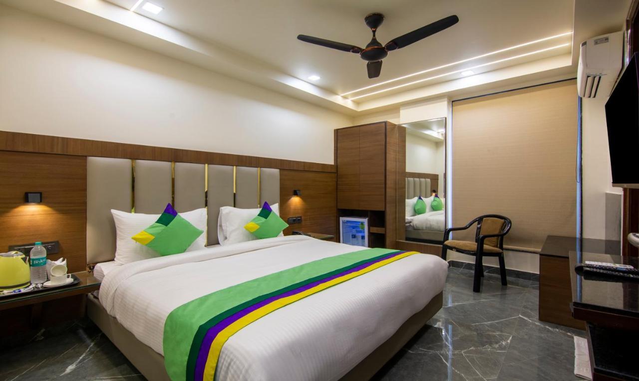 Treebo Royal Comfort New Delhi Exterior photo