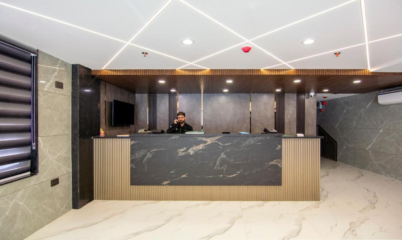 Treebo Royal Comfort New Delhi Exterior photo